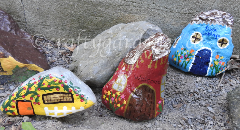 painting rock houses at craftygardener.ca