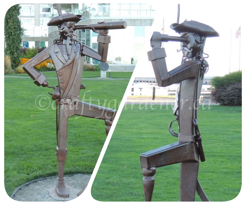 statues in Sidney, British Columbia by craftygardener.ca