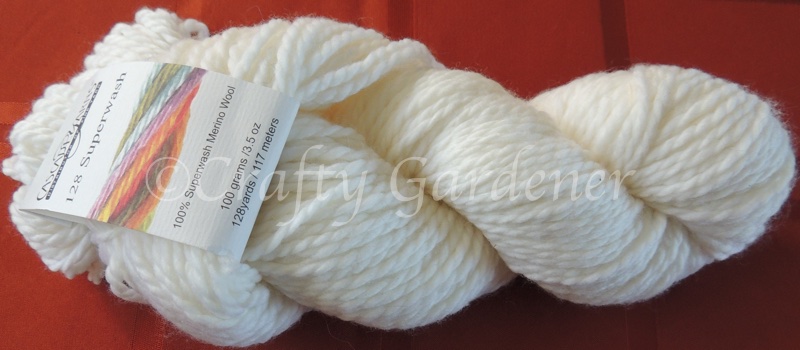 knitting a white mobs at craftygardener.ca