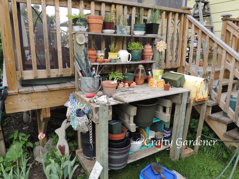 the garden workbench at craftygardener.ca
